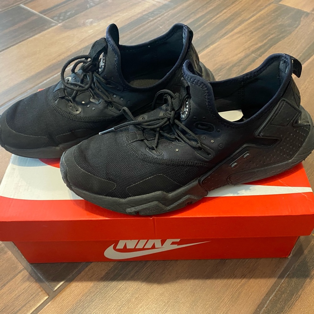 mens black huaraches
